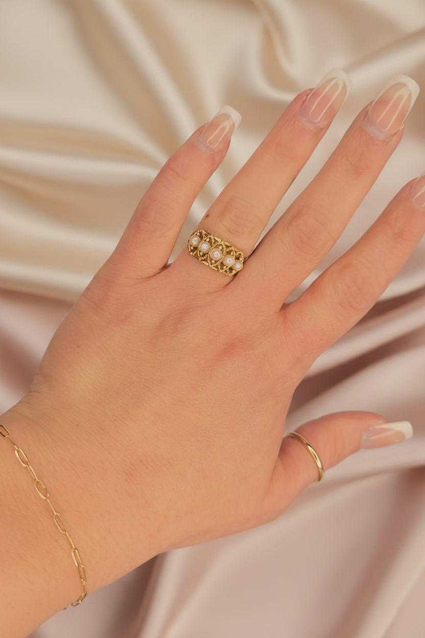 Estate Pearl Band